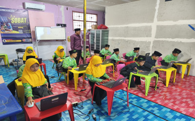 “Hari Pertama Gladi Bersih ANBK 2025 MI Darul Ulum II Berjalan Sukses di PKBM Ngupoyo Ilmu”